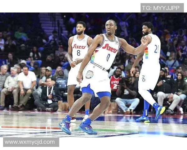 305老鹰与76人激战正酣球迷期待精彩对决与惊喜表现 305老鹰与76人激战正酣球迷期待精彩对决与惊喜表现