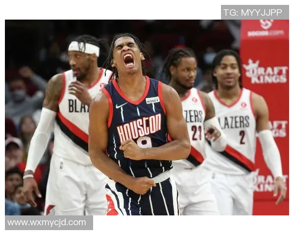 夏季联赛精彩对决骑士与火箭谁能笑到最后期待激烈碰撞与精彩表现