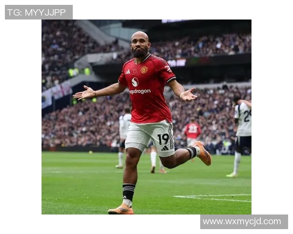 德里赫特与德容的对决分析谁能在赛场上更胜一筹